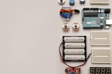 Arduino, ESP32, and Raspberry Pi boards compared for electronics projects